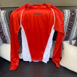 New Women’s Reebok Play Dry Exercise Long Sleeve Running Shirt. Fitted. Size S.